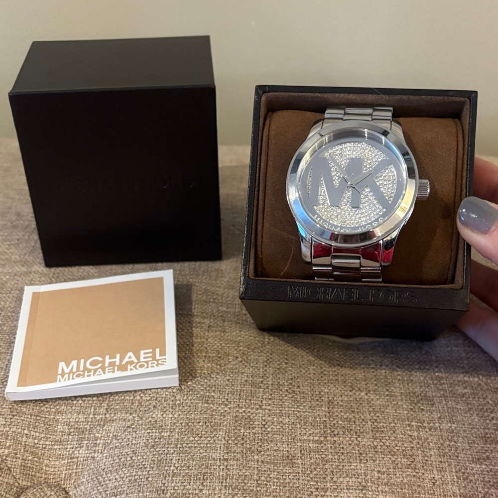MICHAEL KORS MK5544 Runway Silver Pave Stainless Steel Logo Unisex Watch